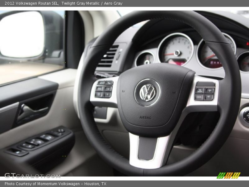 Twilight Gray Metallic / Aero Gray 2012 Volkswagen Routan SEL