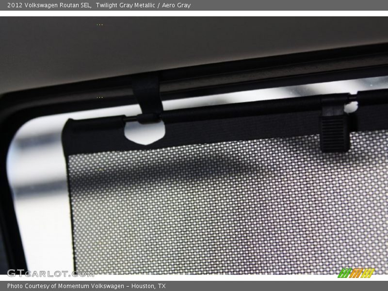 Twilight Gray Metallic / Aero Gray 2012 Volkswagen Routan SEL