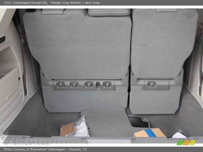 Twilight Gray Metallic / Aero Gray 2012 Volkswagen Routan SEL