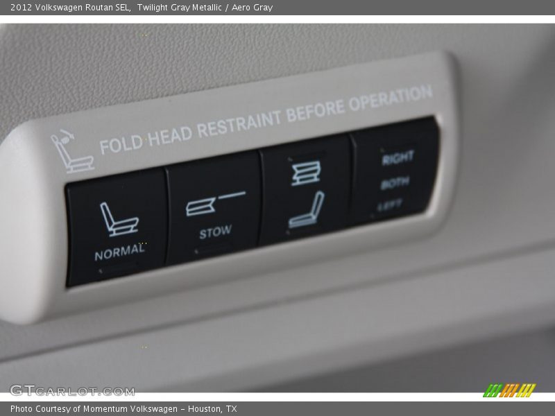Twilight Gray Metallic / Aero Gray 2012 Volkswagen Routan SEL