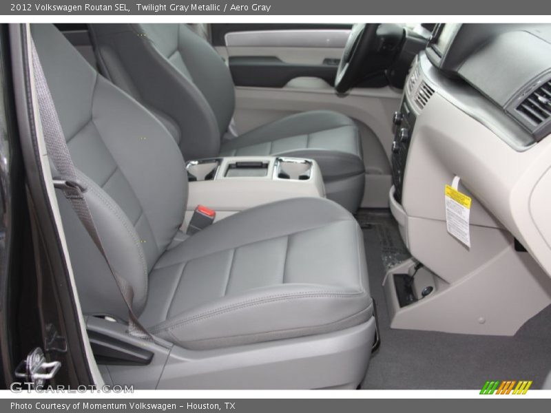 Twilight Gray Metallic / Aero Gray 2012 Volkswagen Routan SEL