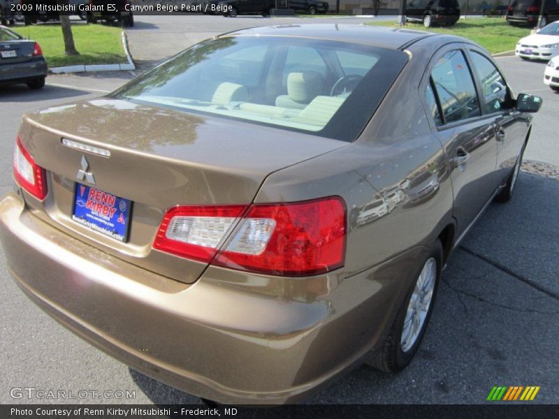 Canyon Beige Pearl / Beige 2009 Mitsubishi Galant ES