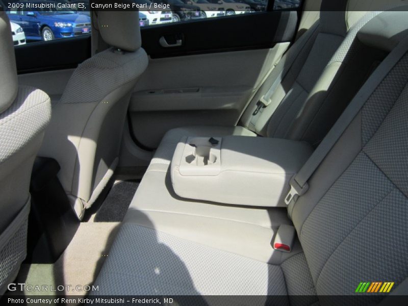 Canyon Beige Pearl / Beige 2009 Mitsubishi Galant ES