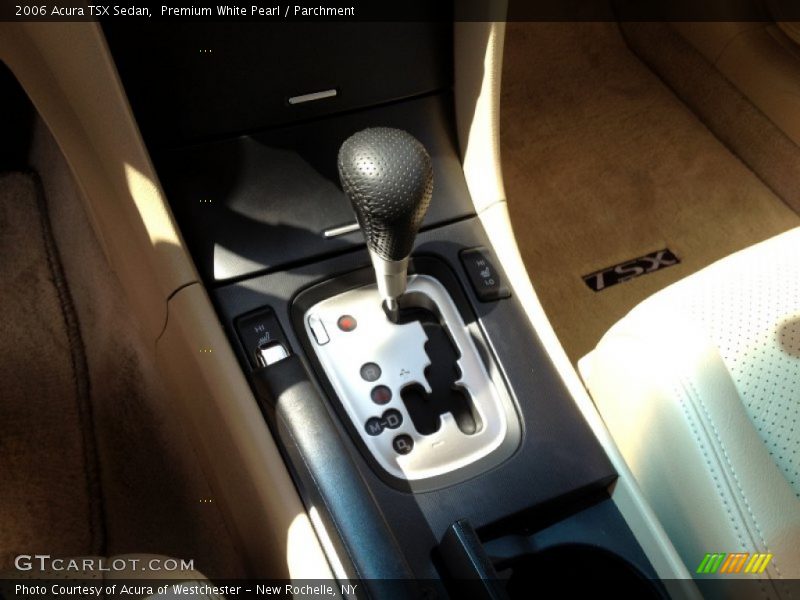 Premium White Pearl / Parchment 2006 Acura TSX Sedan