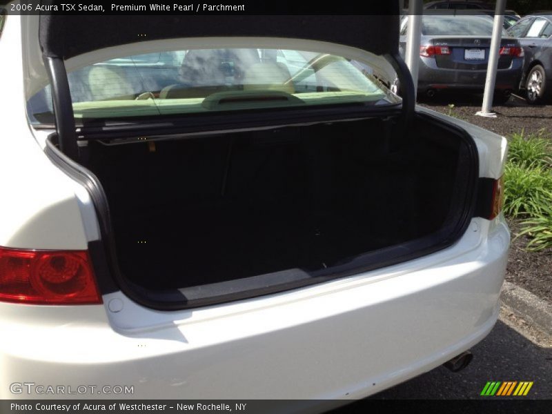 Premium White Pearl / Parchment 2006 Acura TSX Sedan