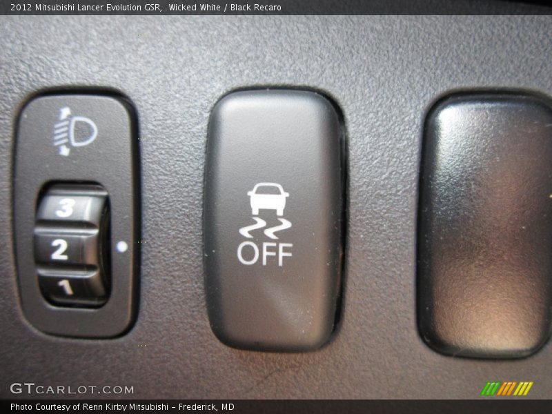 Wicked White / Black Recaro 2012 Mitsubishi Lancer Evolution GSR