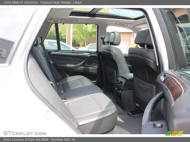 Titanium Silver Metallic / Black 2009 BMW X5 xDrive30i