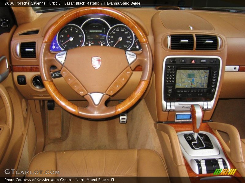 Dashboard of 2006 Cayenne Turbo S