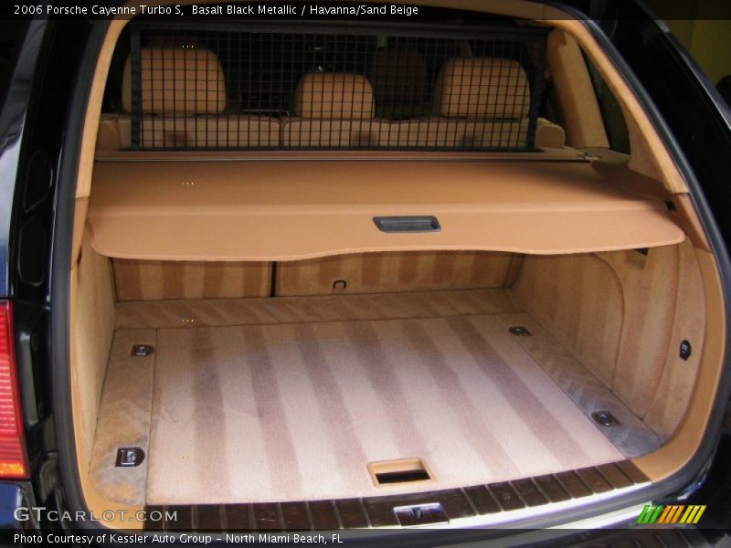  2006 Cayenne Turbo S Trunk