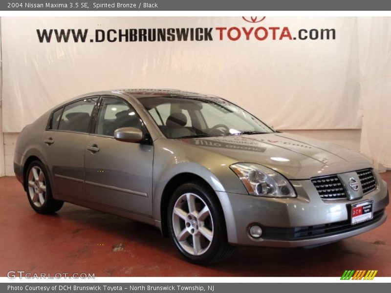 Spirited Bronze / Black 2004 Nissan Maxima 3.5 SE