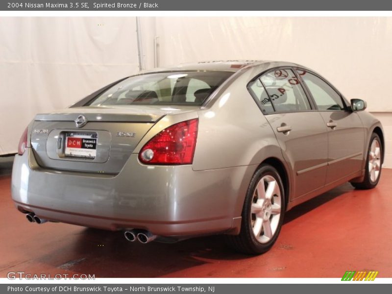 Spirited Bronze / Black 2004 Nissan Maxima 3.5 SE