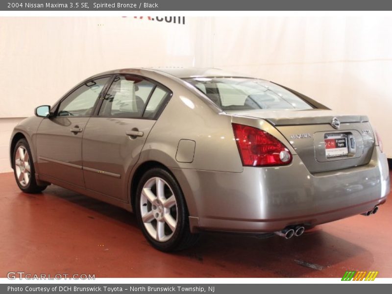 Spirited Bronze / Black 2004 Nissan Maxima 3.5 SE