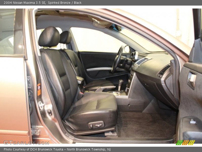 Spirited Bronze / Black 2004 Nissan Maxima 3.5 SE