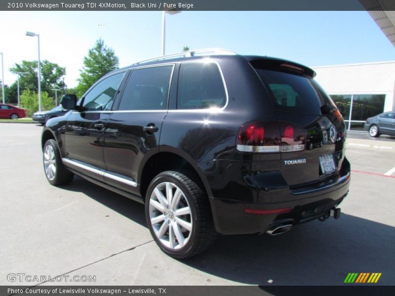 Black Uni / Pure Beige 2010 Volkswagen Touareg TDI 4XMotion