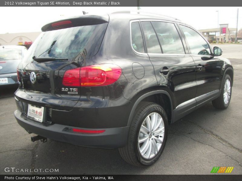 Deep Black Metallic / Black 2012 Volkswagen Tiguan SE 4Motion