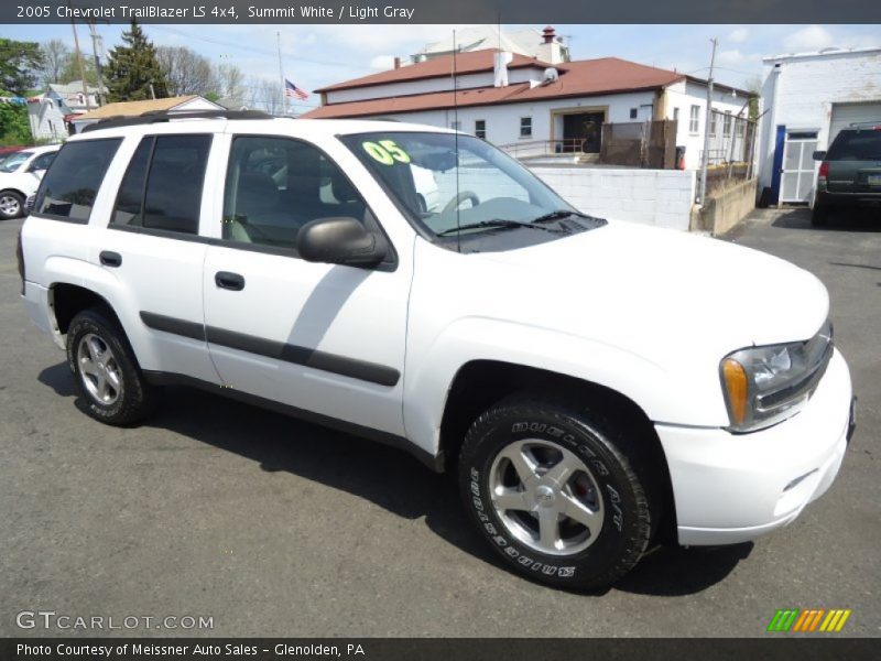Summit White / Light Gray 2005 Chevrolet TrailBlazer LS 4x4