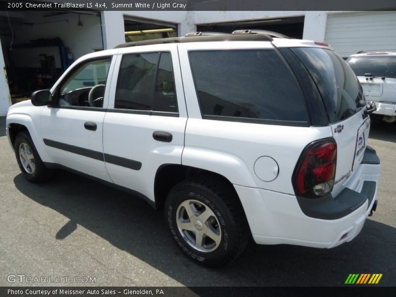 Summit White / Light Gray 2005 Chevrolet TrailBlazer LS 4x4
