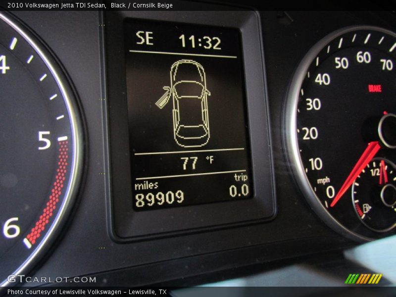 Black / Cornsilk Beige 2010 Volkswagen Jetta TDI Sedan