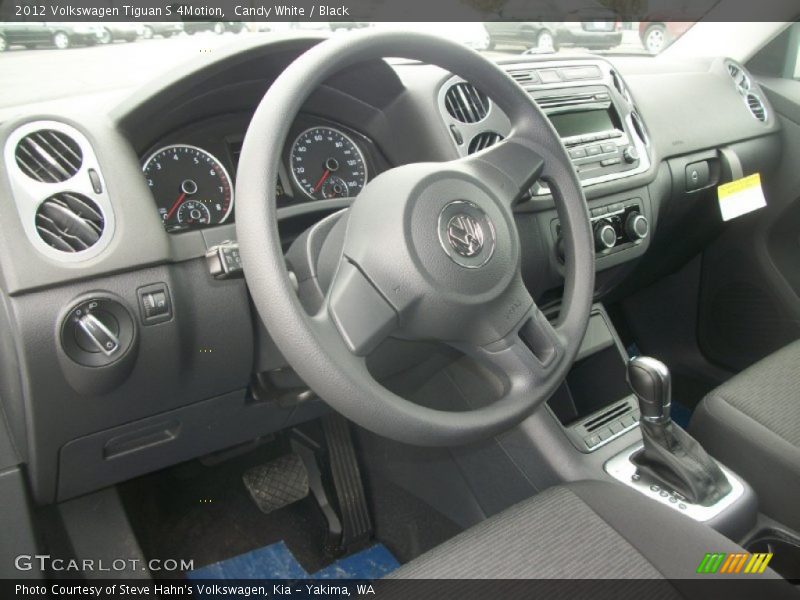  2012 Tiguan S 4Motion Steering Wheel
