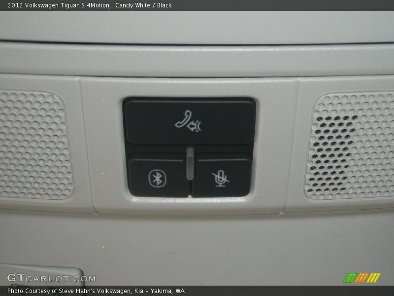 Candy White / Black 2012 Volkswagen Tiguan S 4Motion