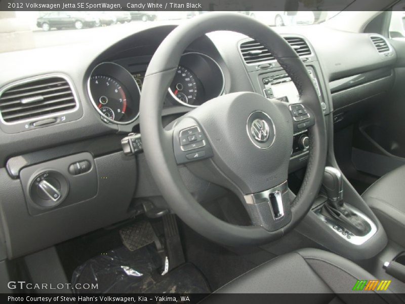 Candy White / Titan Black 2012 Volkswagen Jetta SE SportWagen