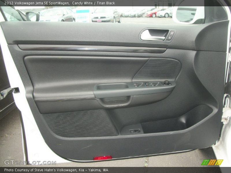 Candy White / Titan Black 2012 Volkswagen Jetta SE SportWagen
