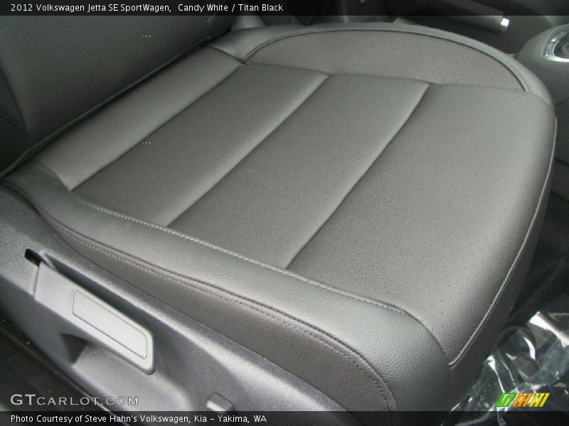 Candy White / Titan Black 2012 Volkswagen Jetta SE SportWagen