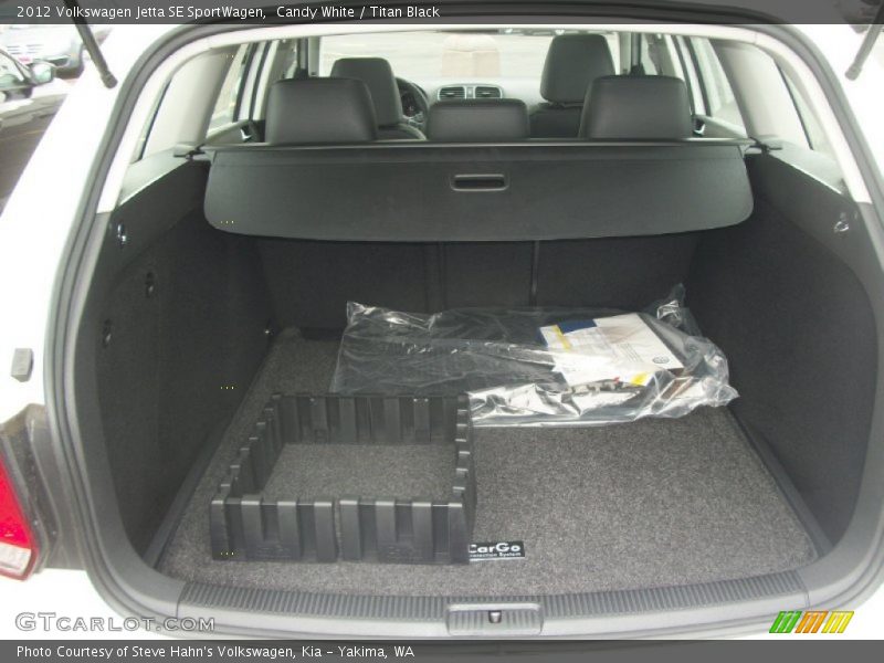 Candy White / Titan Black 2012 Volkswagen Jetta SE SportWagen