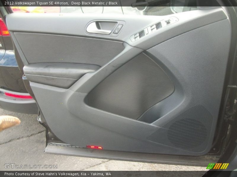 Deep Black Metallic / Black 2012 Volkswagen Tiguan SE 4Motion