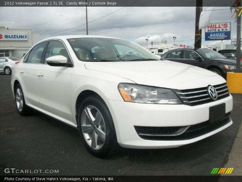 Candy White / Cornsilk Beige 2012 Volkswagen Passat 2.5L SE