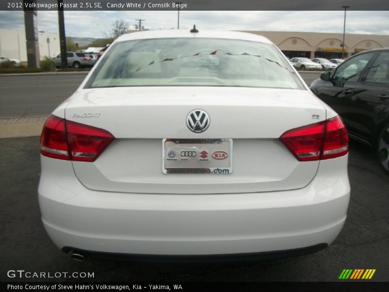 Candy White / Cornsilk Beige 2012 Volkswagen Passat 2.5L SE