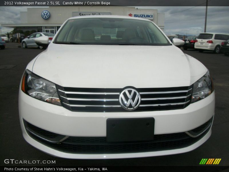 Candy White / Cornsilk Beige 2012 Volkswagen Passat 2.5L SE