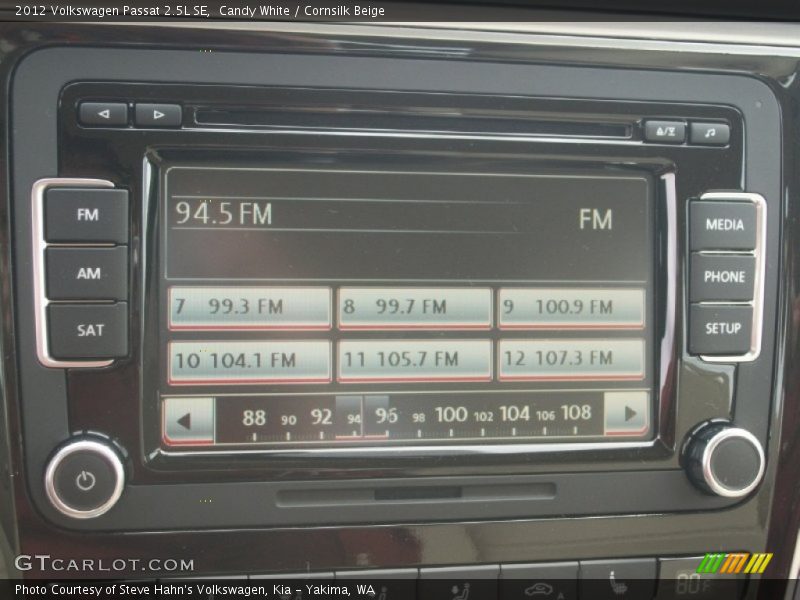 Candy White / Cornsilk Beige 2012 Volkswagen Passat 2.5L SE
