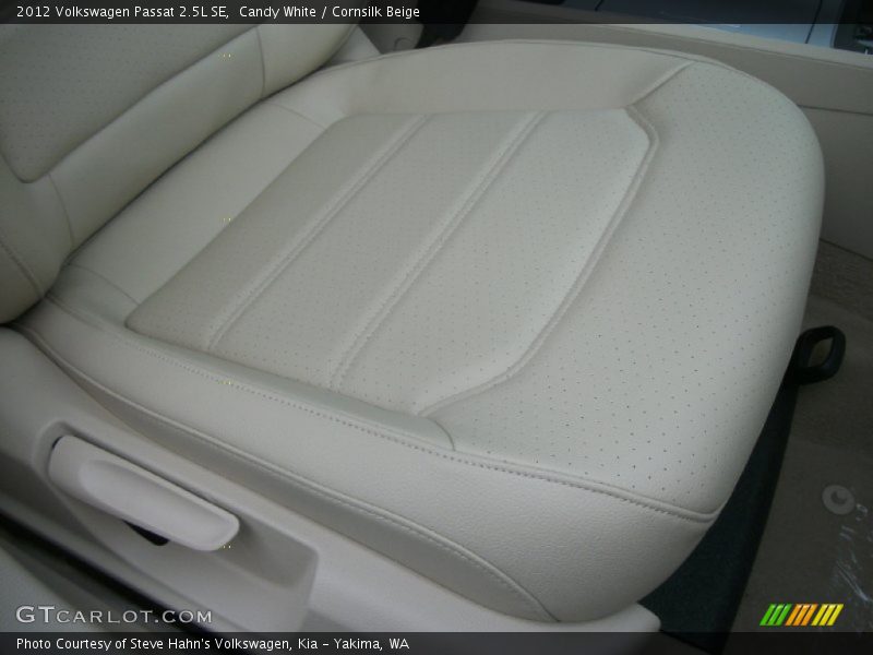 Candy White / Cornsilk Beige 2012 Volkswagen Passat 2.5L SE