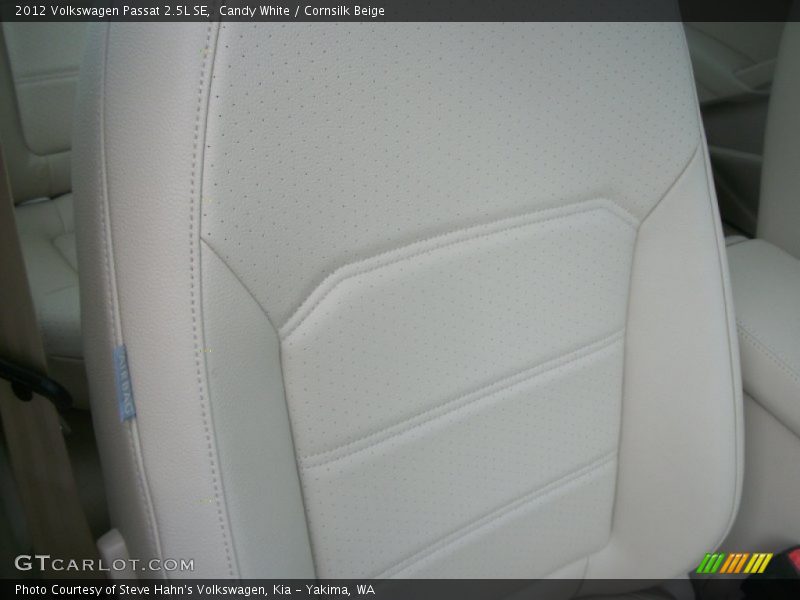 Candy White / Cornsilk Beige 2012 Volkswagen Passat 2.5L SE