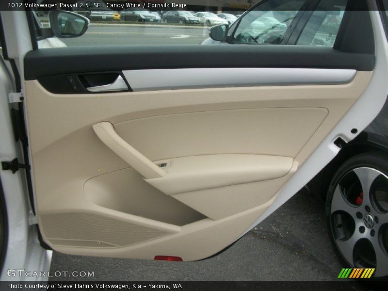 Candy White / Cornsilk Beige 2012 Volkswagen Passat 2.5L SE