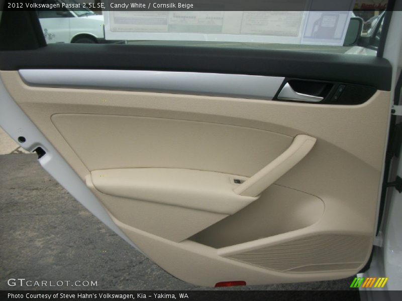 Candy White / Cornsilk Beige 2012 Volkswagen Passat 2.5L SE