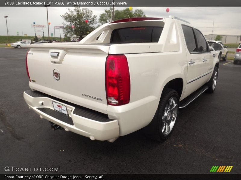 White Diamond / Cocoa/Cashmere 2009 Cadillac Escalade EXT AWD