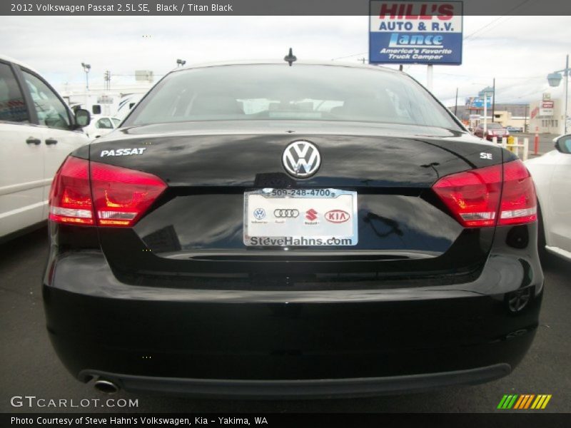 Black / Titan Black 2012 Volkswagen Passat 2.5L SE