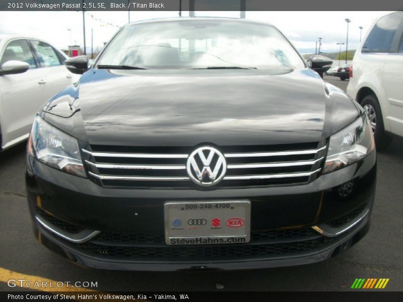 Black / Titan Black 2012 Volkswagen Passat 2.5L SE