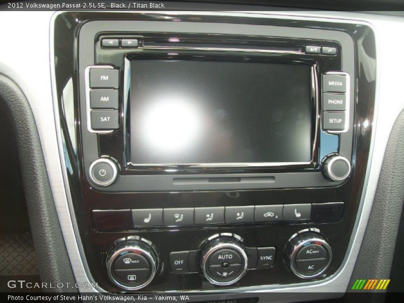 Black / Titan Black 2012 Volkswagen Passat 2.5L SE