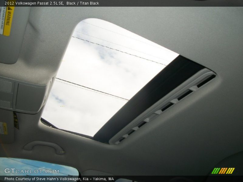 Black / Titan Black 2012 Volkswagen Passat 2.5L SE