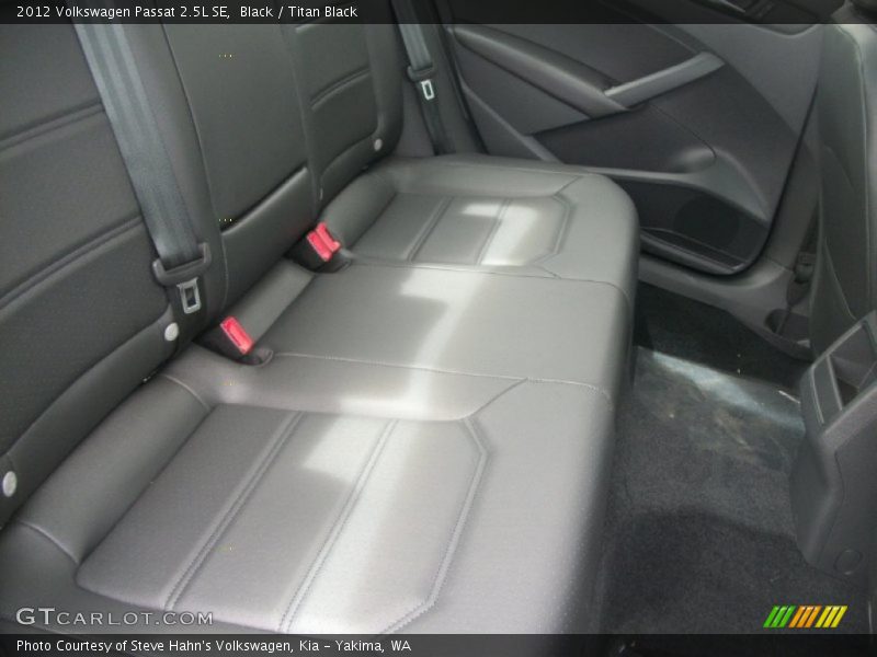 Black / Titan Black 2012 Volkswagen Passat 2.5L SE
