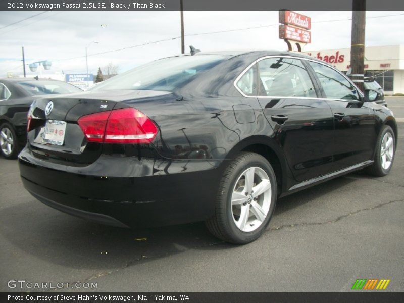 Black / Titan Black 2012 Volkswagen Passat 2.5L SE
