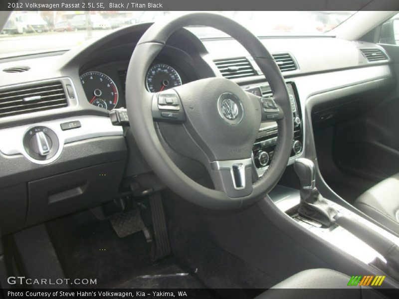 Black / Titan Black 2012 Volkswagen Passat 2.5L SE