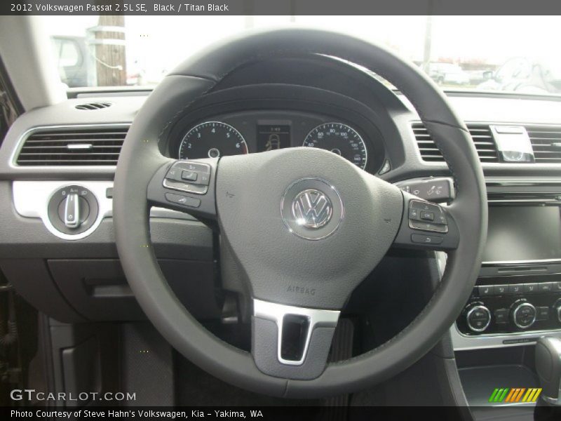 Black / Titan Black 2012 Volkswagen Passat 2.5L SE