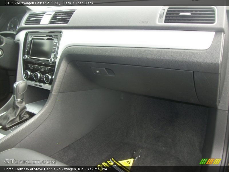 Black / Titan Black 2012 Volkswagen Passat 2.5L SE