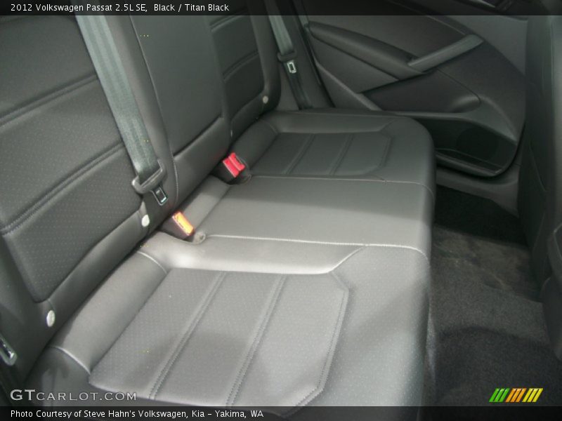 Black / Titan Black 2012 Volkswagen Passat 2.5L SE