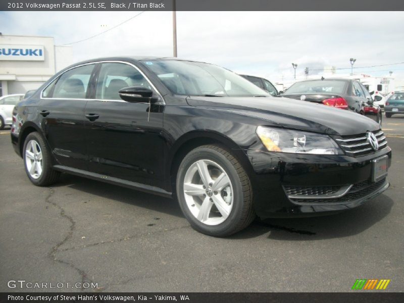 Black / Titan Black 2012 Volkswagen Passat 2.5L SE