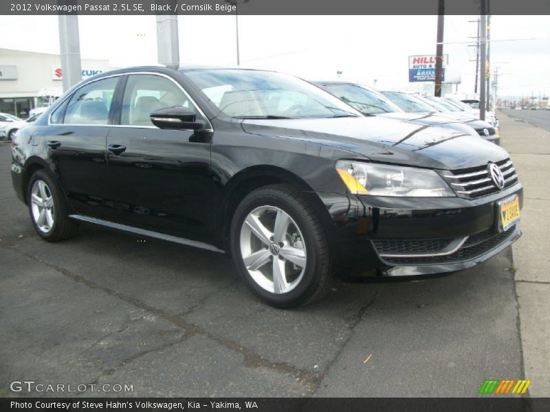 Black / Cornsilk Beige 2012 Volkswagen Passat 2.5L SE